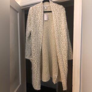 Nine West Cream and Gold Leopard Patterned Sweater Cardigan
